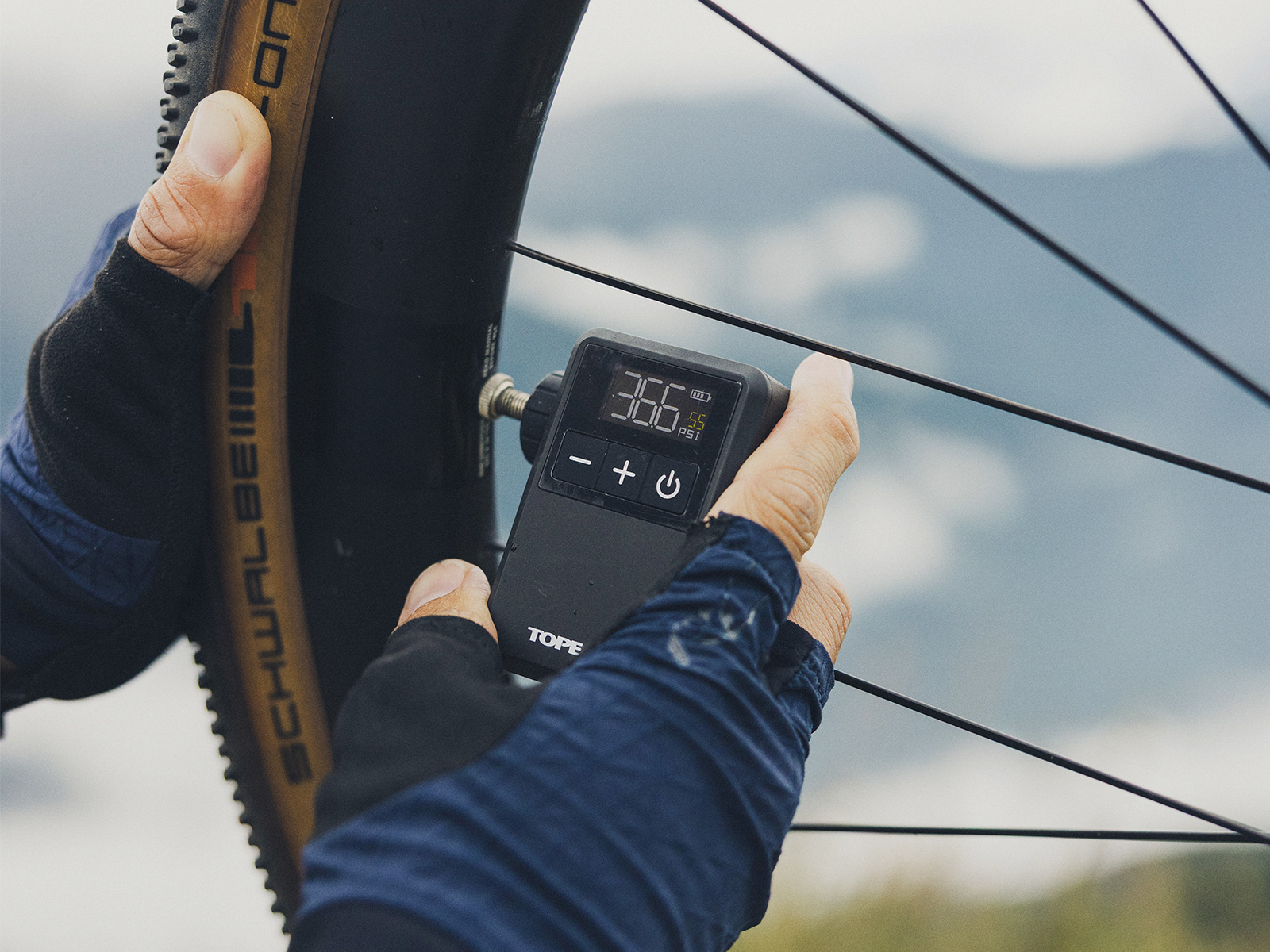 Topeak E-Booster Digital Mini- 120 PSI